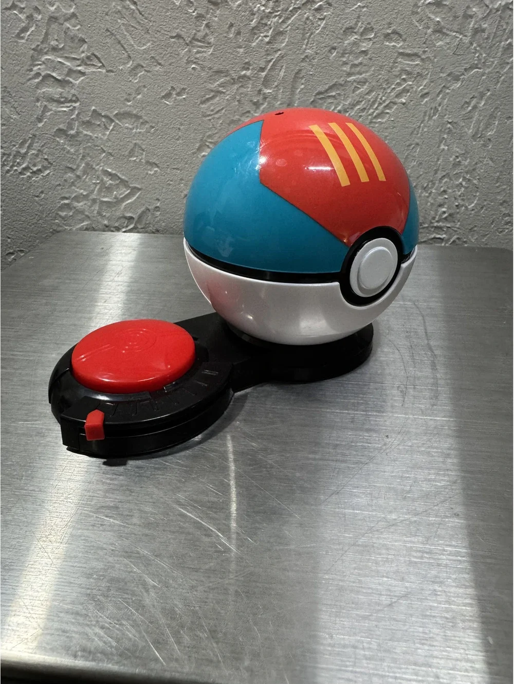 Pokémon Premier Ball lure ball Clip n Go Suprise Attack game- 2021